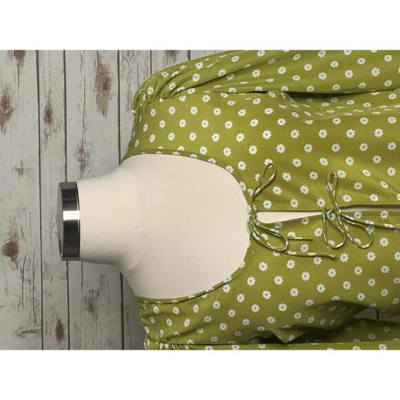 Levi's Y2K 90's Embry lime green daisy tie-front blouse Size Large - Picture 2 of 6